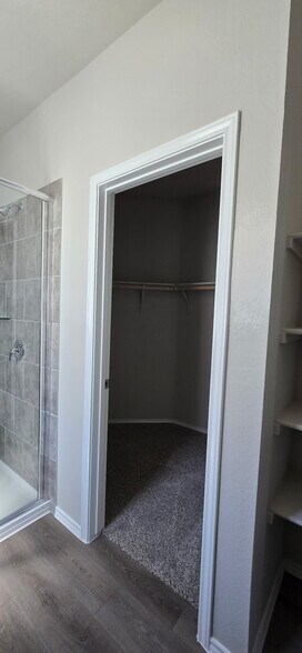 Building Photo - 1119 Stone Vly Rd