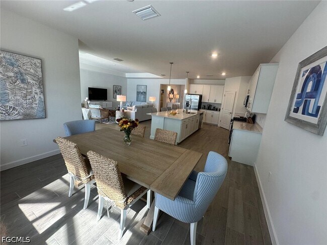 Building Photo - 19062 Hanley Blvd