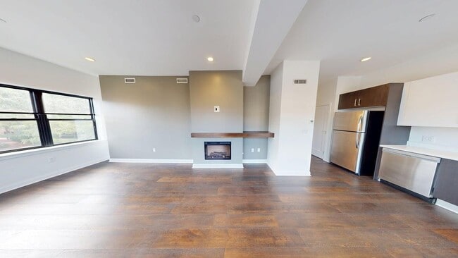 Floorplan - Ten Front