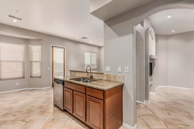 Building Photo - 9268 E Aster Dr