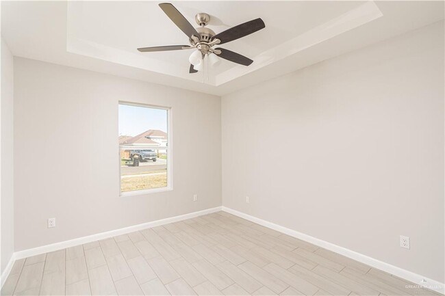 Building Photo - 13 Ginger Ave