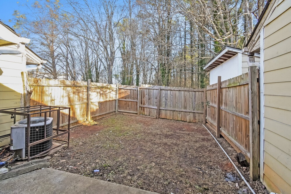 Building Photo - 1651 Winchester Way SE