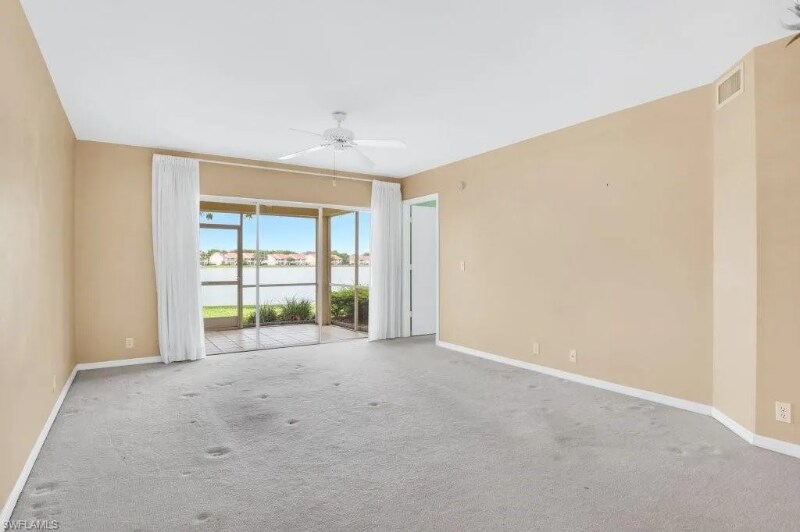 Building Photo - 7848 Emerald Cir