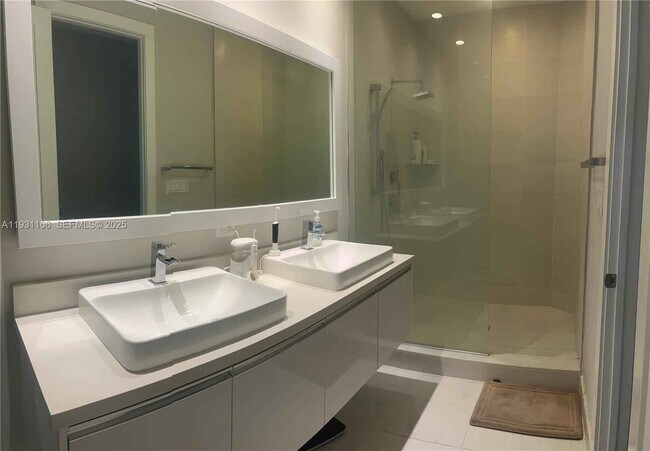 Building Photo - 6415 NW 102nd Path