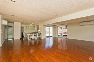 Building Photo - Mililani Town - 3 Bedroom, 2 Bath, Garage ...