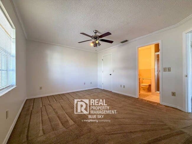 Building Photo - 6704 Hickorywood Ln