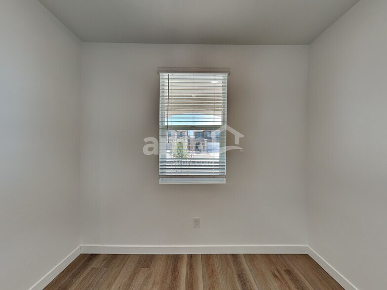 Building Photo - 6525 E Paseo Baranda