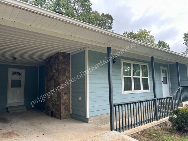 Building Photo - Charming 2 Bedroom, 2 Bath Home near Brown's Beach