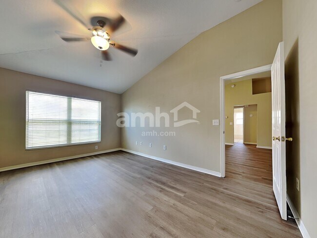 Building Photo - 1750 Kirtley Dr