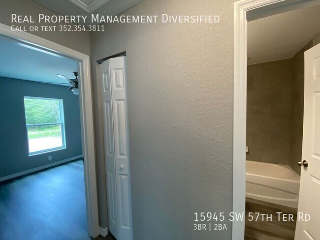 Building Photo - 15945 SW 57th Terrace Rd