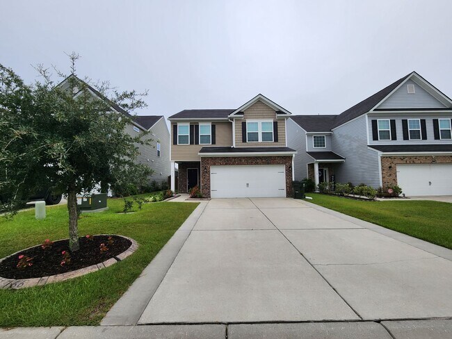 Primary Photo - True Southern Living In Lindera Preserve!