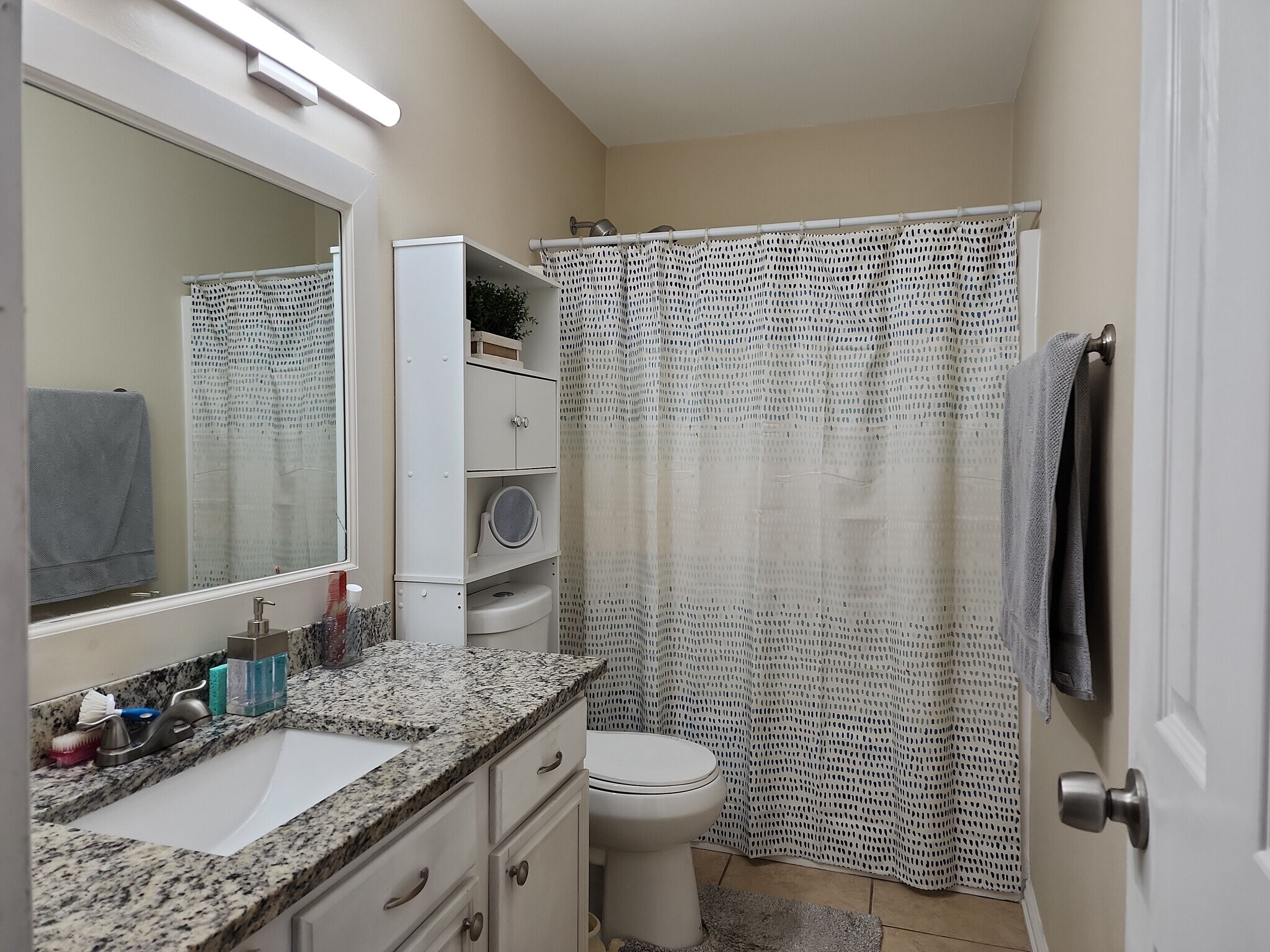 bathroom - 605 Blair Dr