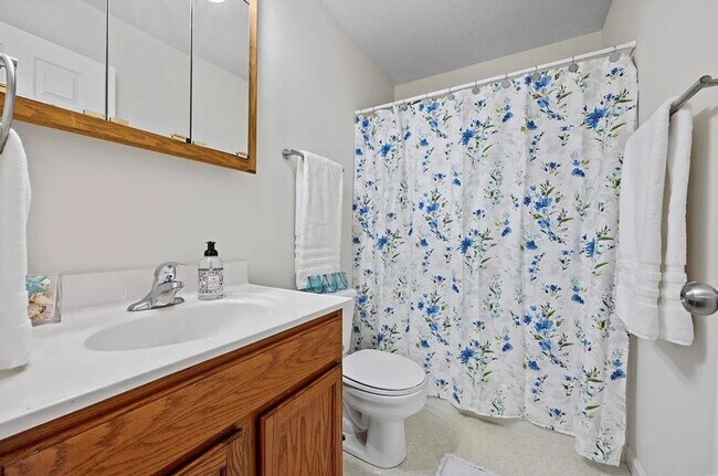 Building Photo - 3 Bedroom Apartment For Rent in Troy, MO