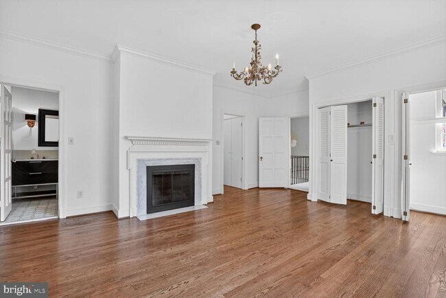 Building Photo - 5553 Little Falls Rd