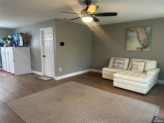 Building Photo - 2044 Leisure Dr