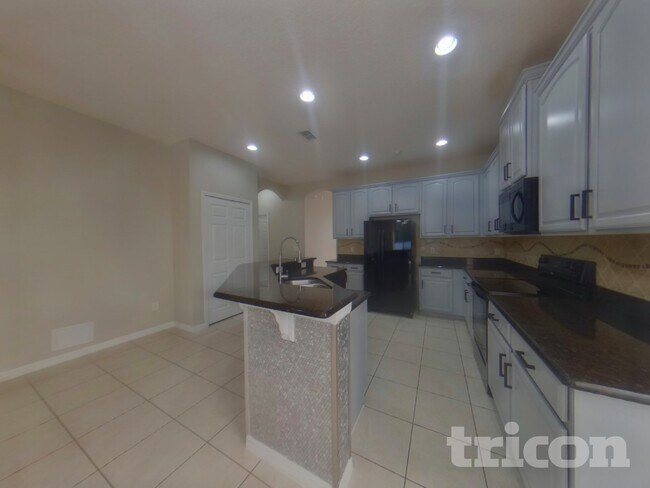 Building Photo - 304 Churchill Downs Blvd