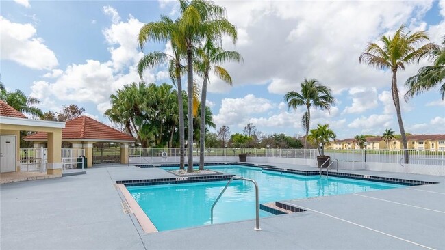 Building Photo - 417 Vista Isles Dr