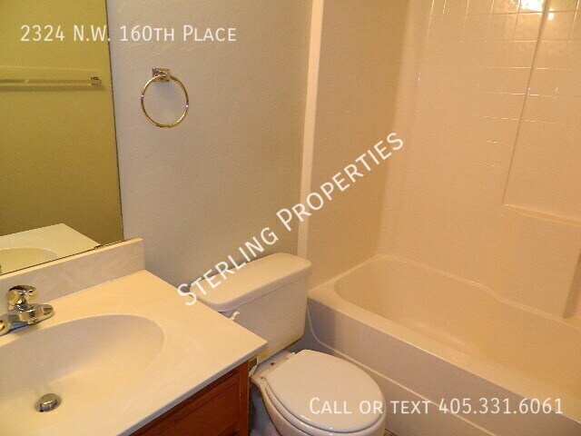 Building Photo - 2324 NW 160th Pl