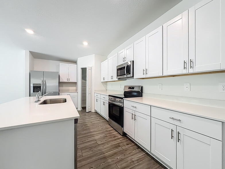 Building Photo - 1352 NW 48th Ter