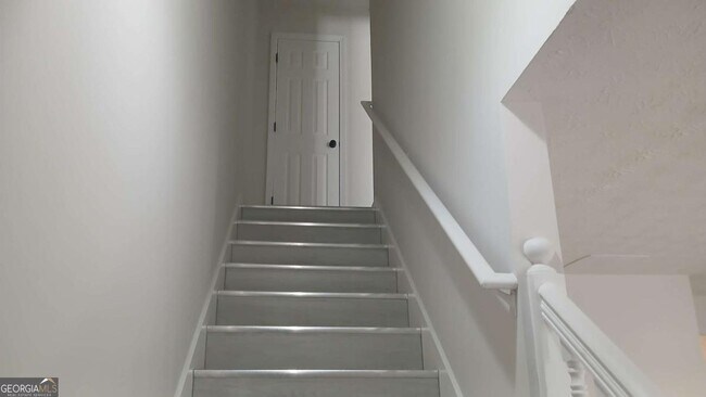Building Photo - 5677 Wind Gate Ln