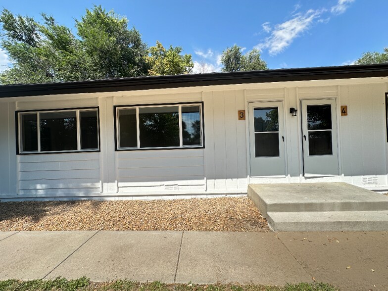 Primary Photo - 1216 Maple St