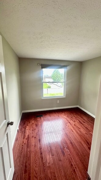 Building Photo - 6518 Middleshire Ct