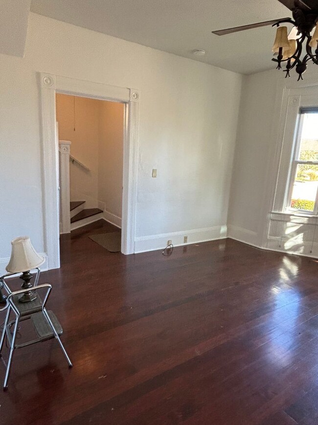 Building Photo - BRIGHT, SPACIOUS HOME IN PRIME SANTA CRUZ ...