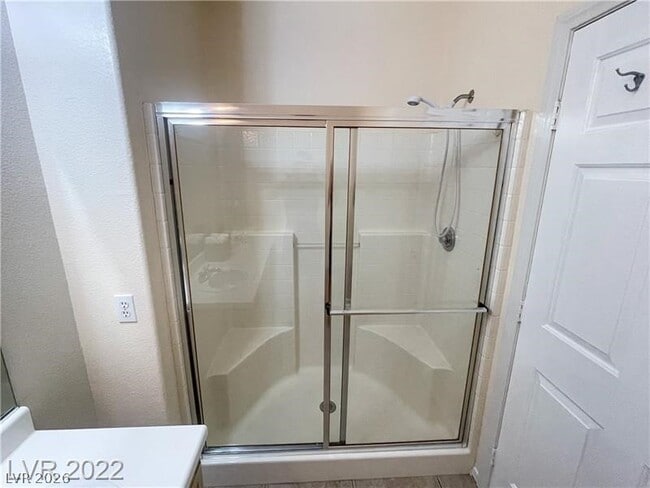 Building Photo - 3400 Cabana Dr