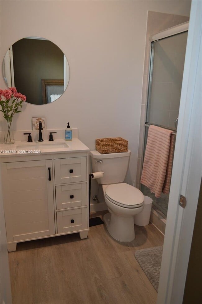 Building Photo - 1522 SE 26th Ter