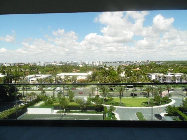 Building Photo - 10201 Collins Ave