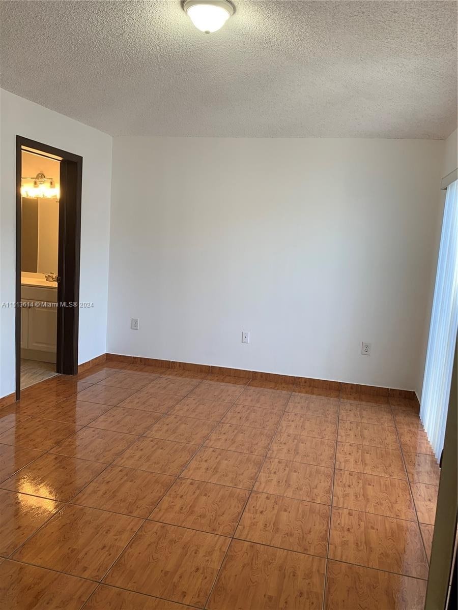 Building Photo - 8625 SW 152nd Ave