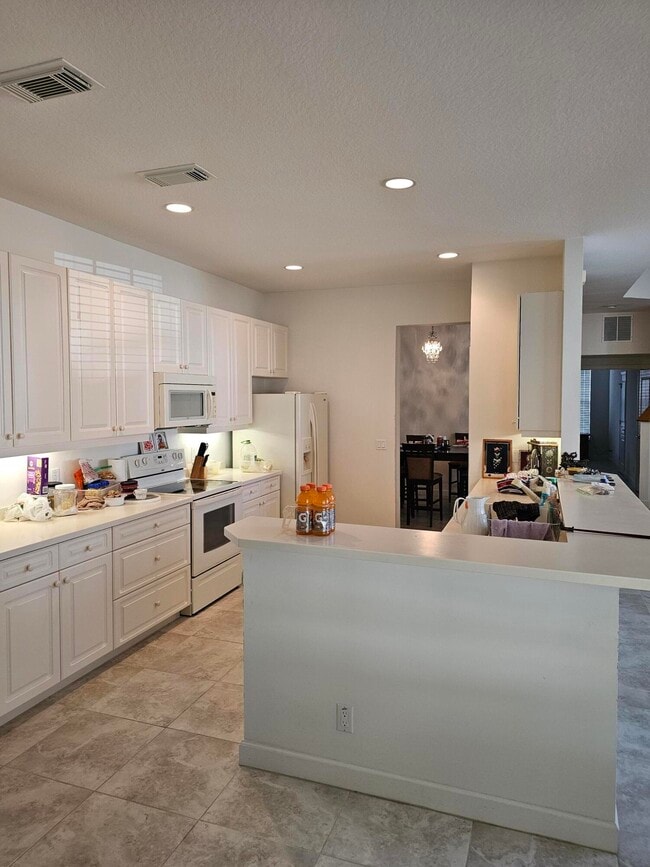 Building Photo - 10451 SW Academic Way