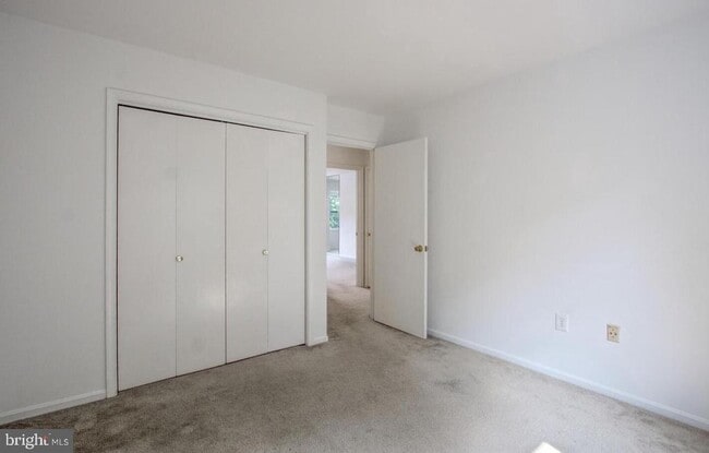 Building Photo - 7862 Heatherton Ln