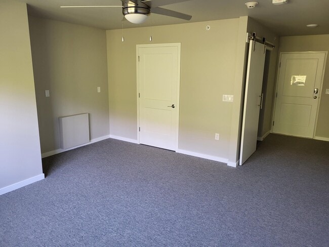 Single Room in Group Home - Woodside Prairie Apartments and Townhomes
