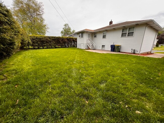 Building Photo - 42 Partridge Dr