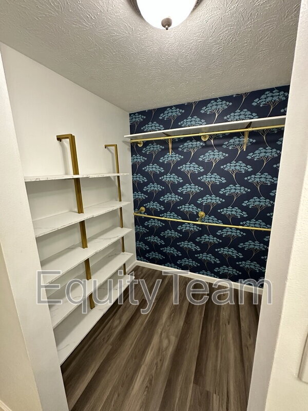 Building Photo - 2877 Mossy Brink Ct