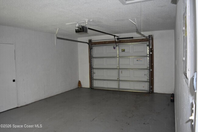 Building Photo - 2145 Watkins Rd SE