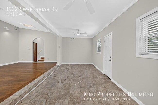 Building Photo - 3922 Sweetbriar Rd