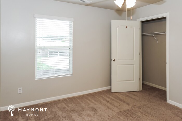 Building Photo - 30074 Glenrose Way