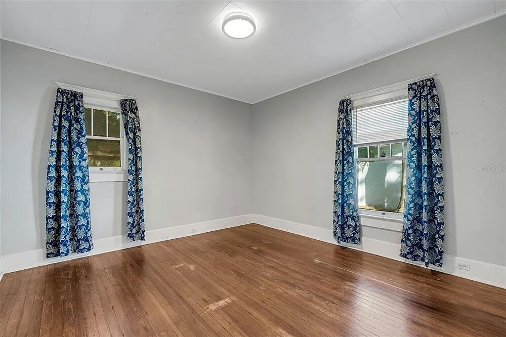 Building Photo - 7327 1st Ave N