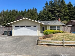Building Photo - Charming 3-Bedroom Home in Desirable Cutte...