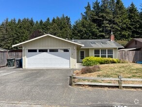 Building Photo - Charming 3-Bedroom Home in Desirable Cutte...