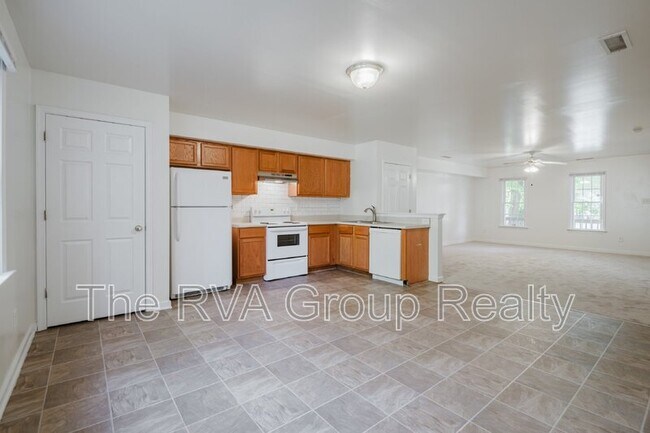 Building Photo - 2909 2nd Ave