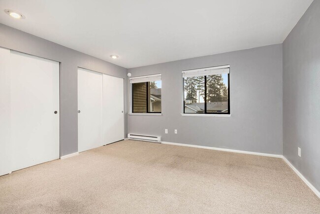 Building Photo - 9009 Avondale Rd NE