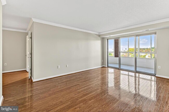 Building Photo - 2151 Jamieson Ave