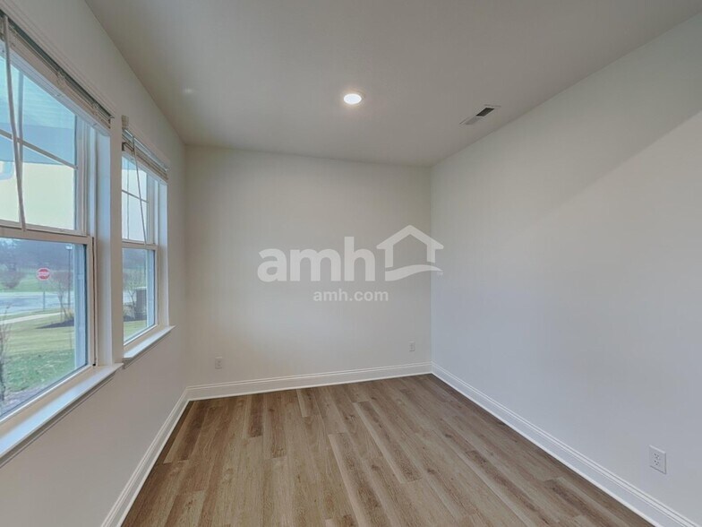 Building Photo - 203 Kramer Mills Dr