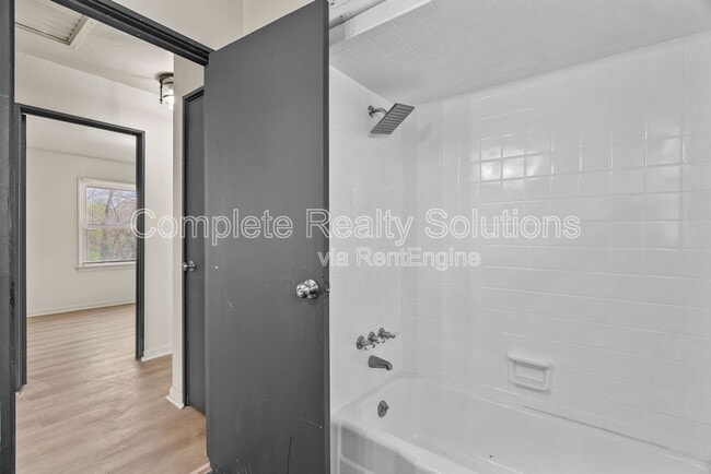 Building Photo - 9516 Jannette Dr