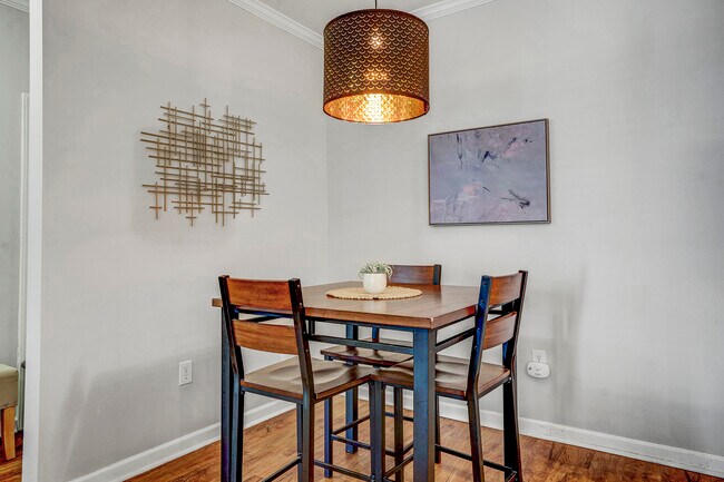 Building Photo - 801 Moratuck Dr