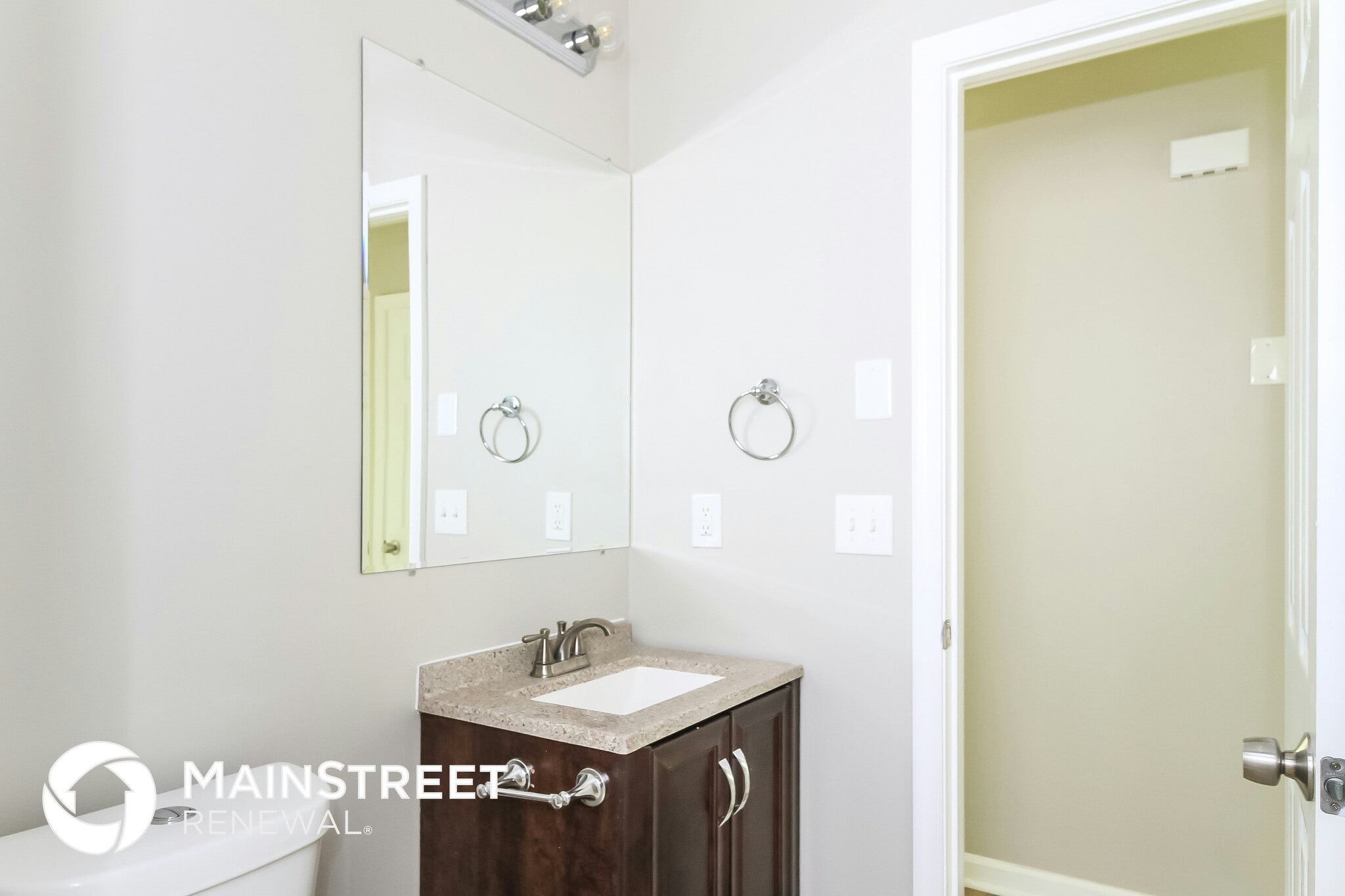 Building Photo - 4708 Wakewood Dr