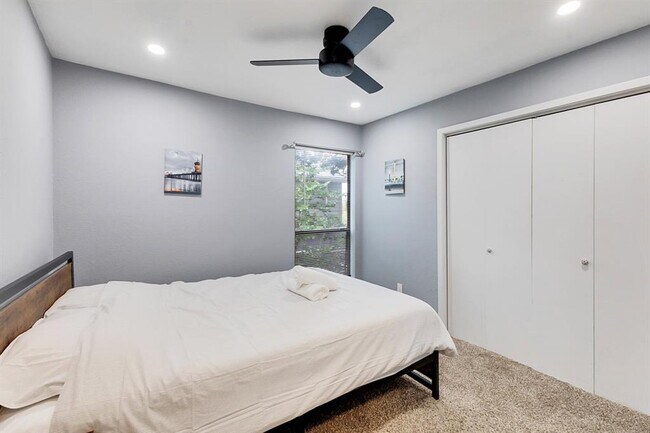 Building Photo - 2018 W Rundberg Ln